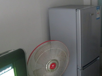 二手家電及家具出售 冰箱、康佳電視、落地風(fēng)扇等